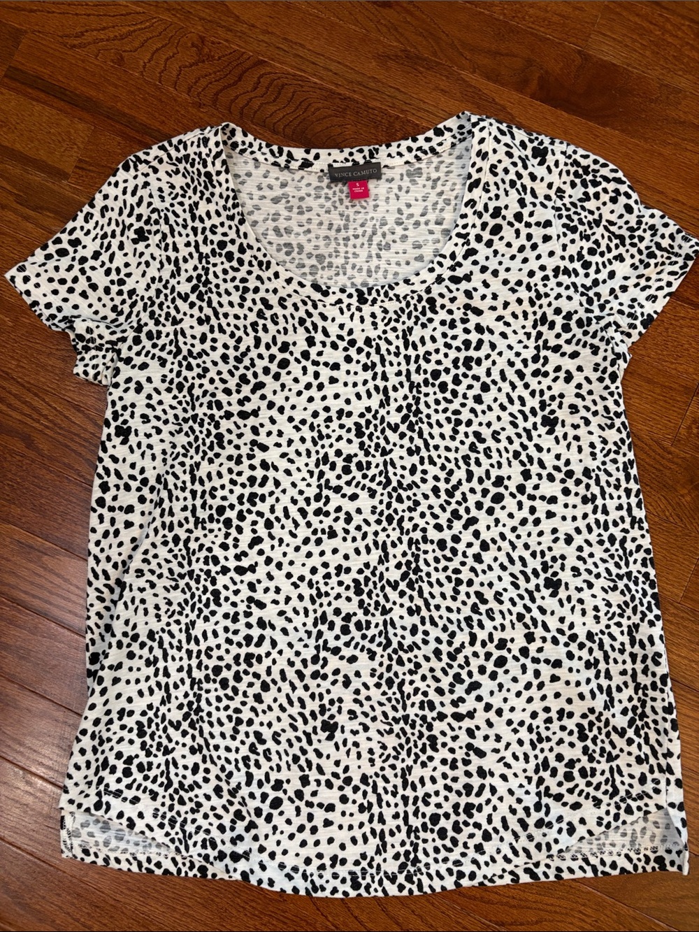 Vince Camuto Tee